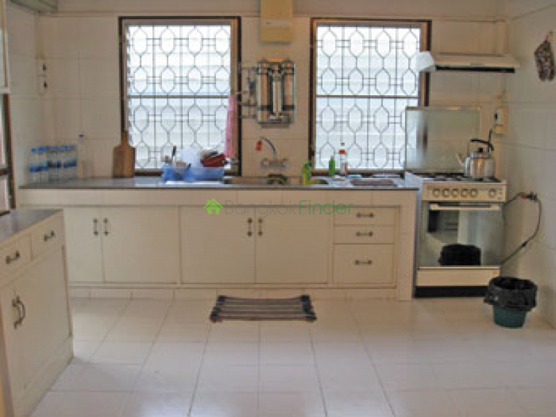 Sathorn, Bangkok, Thailand, 3 Bedrooms Bedrooms, ,4 BathroomsBathrooms,House,For Rent,6722